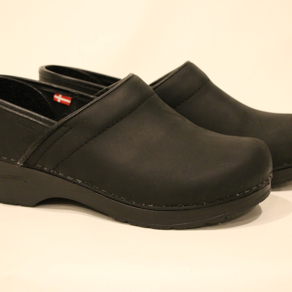 Black Sanita oiled clogs, women's 38